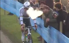 Van der Poel se znovu stal terčem nevhodného chování fanoušků